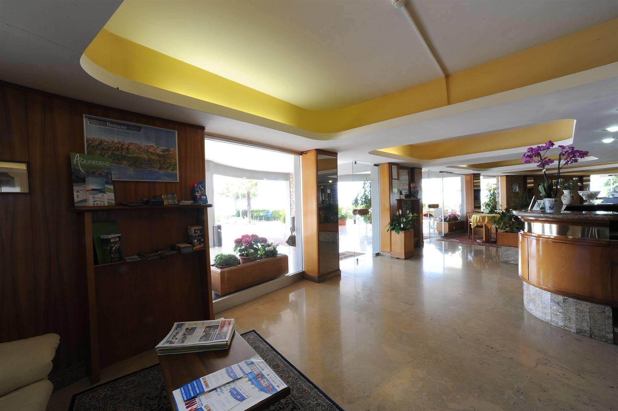 Hotel Caribe - Garda Lake Collection Brenzone sul Garda Εξωτερικό φωτογραφία