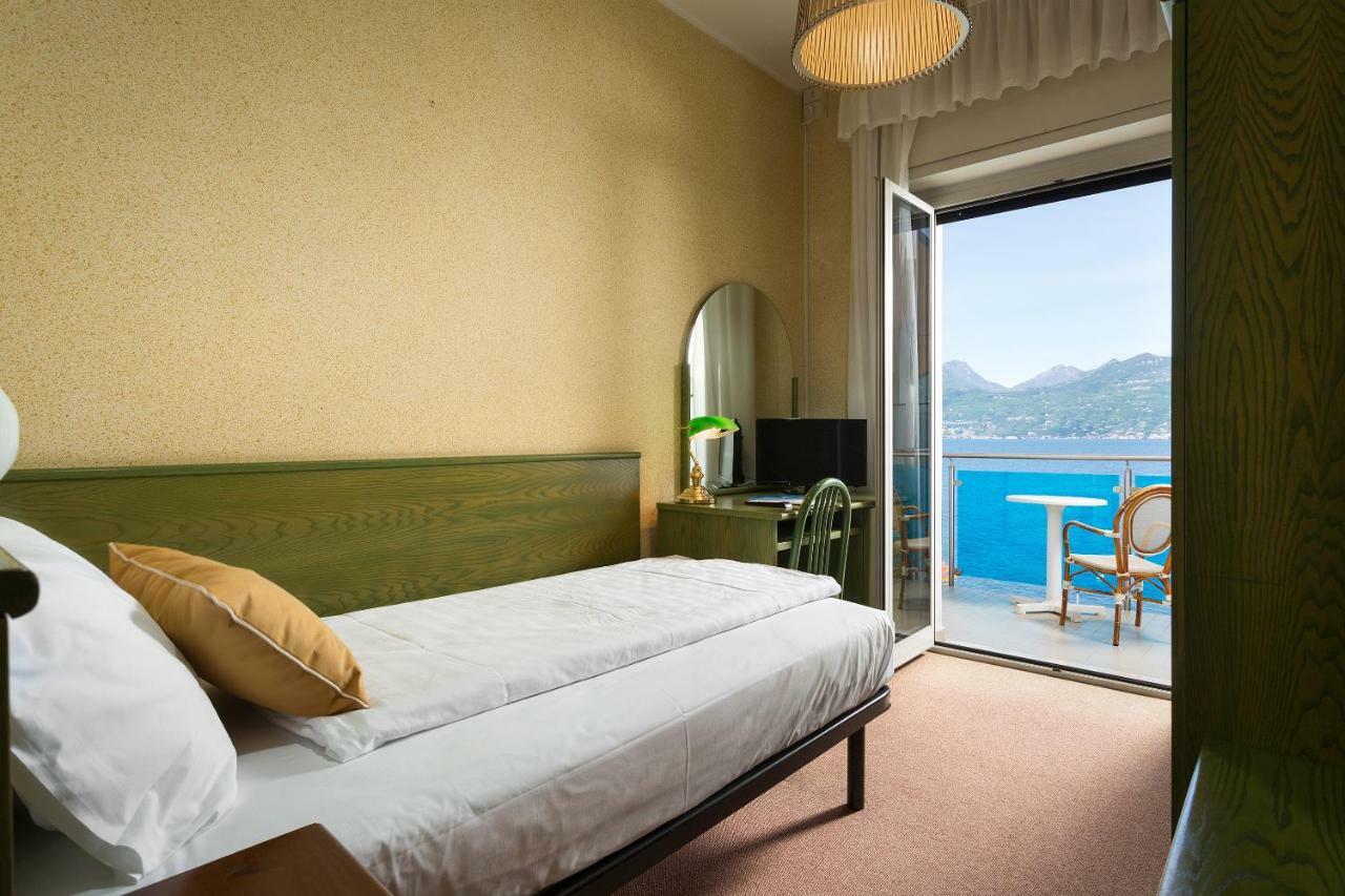 Hotel Caribe - Garda Lake Collection Brenzone sul Garda Εξωτερικό φωτογραφία